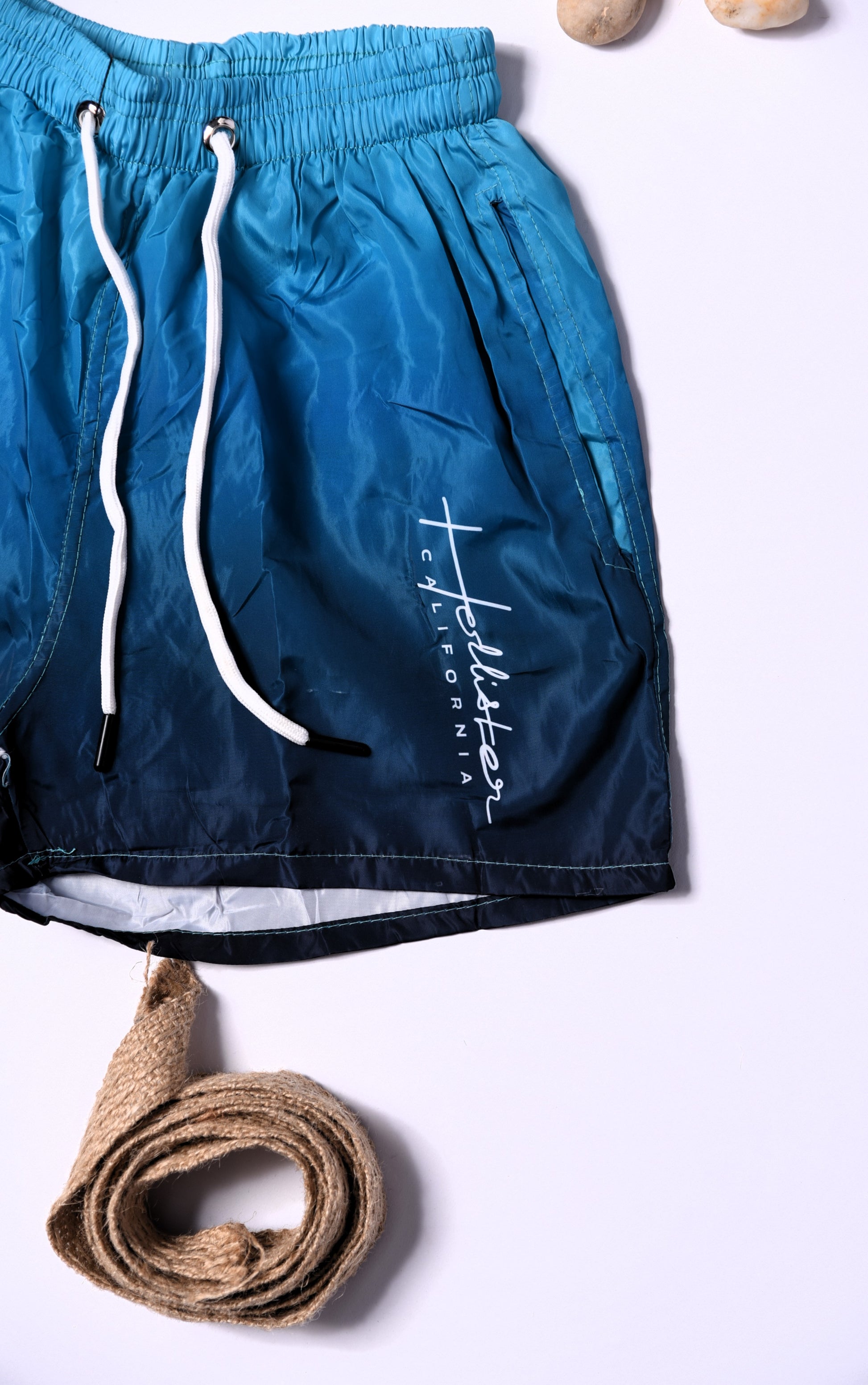 SHORT HOLLISTER